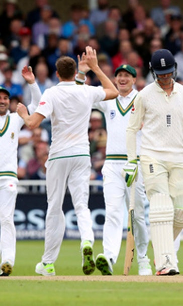 South Africa in charge of 2nd test after tumultuous Day 2